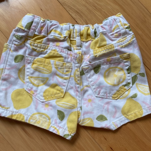 Toddler girls shorts bundle 2T - Picture 4 of 9
